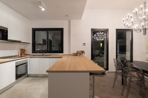 Villa i Estepona, Malaga, Estepona - € 949.000 | Ref: SG2602 - foto 7